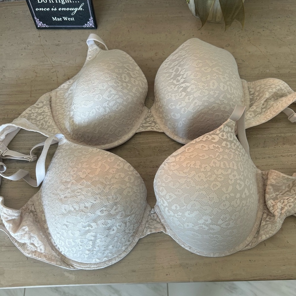 VS PINK Lace Women's Bra Set - Cream